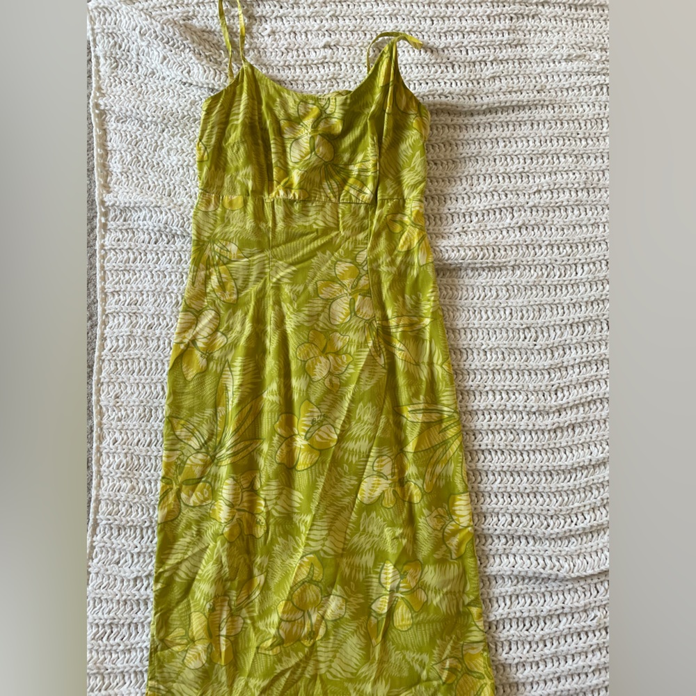 Gorgeous vintage Hawaiian dress